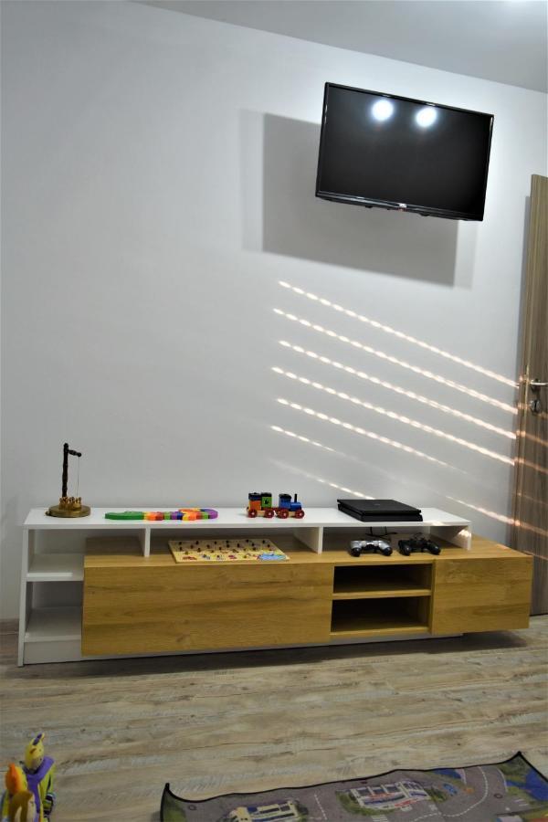 Guest House Tonka Otocac Bagian luar foto